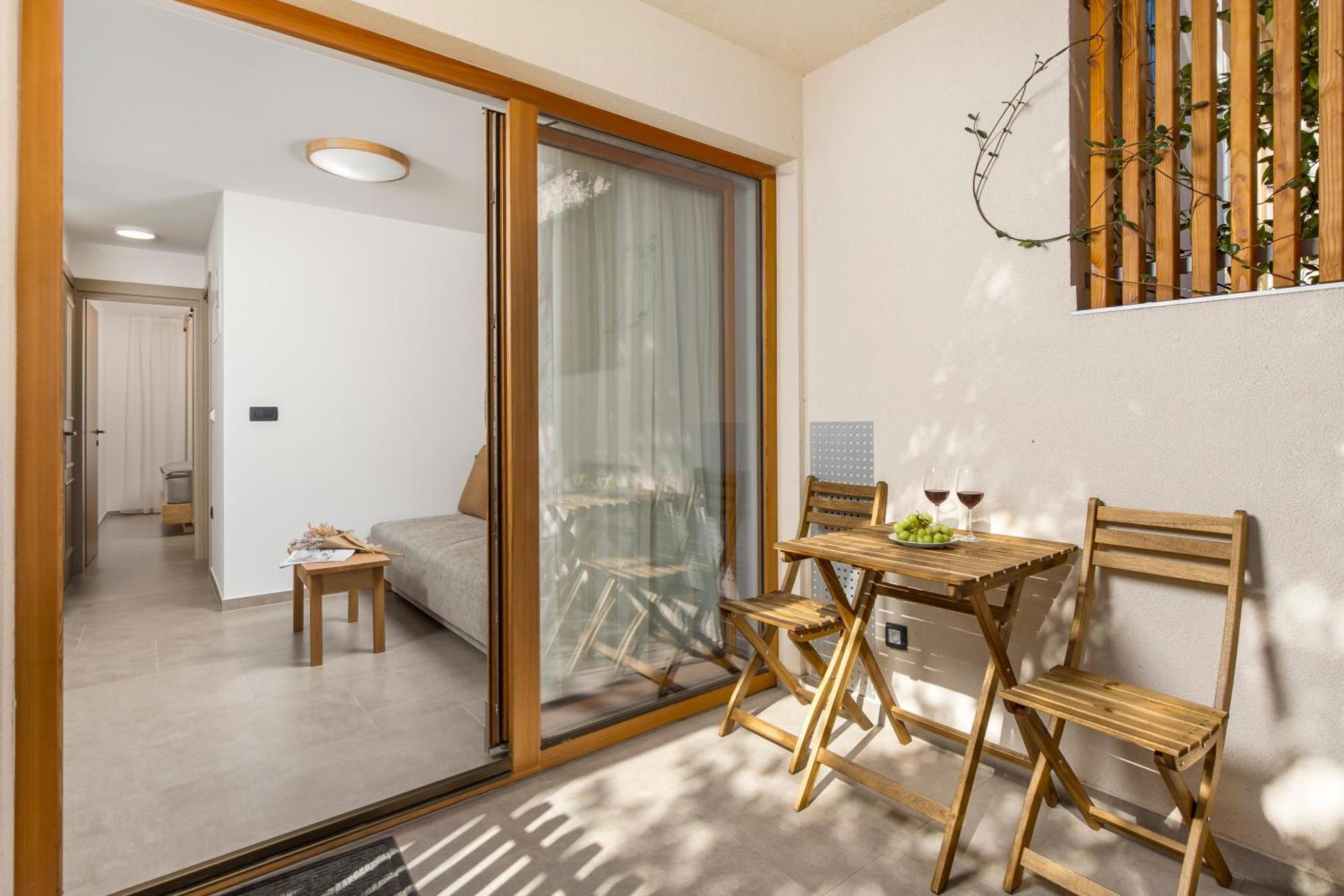 Pula Residence Rooms And Apartments Old City Center Exterior foto